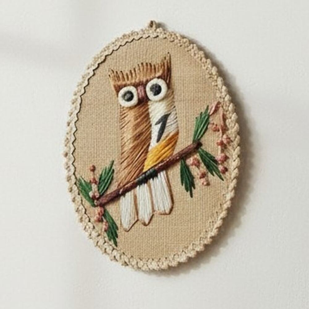 Vintage Woven Raffia Owl Wall Hanging 13" Tall x 9.5" Wide Boho Rustic Decor